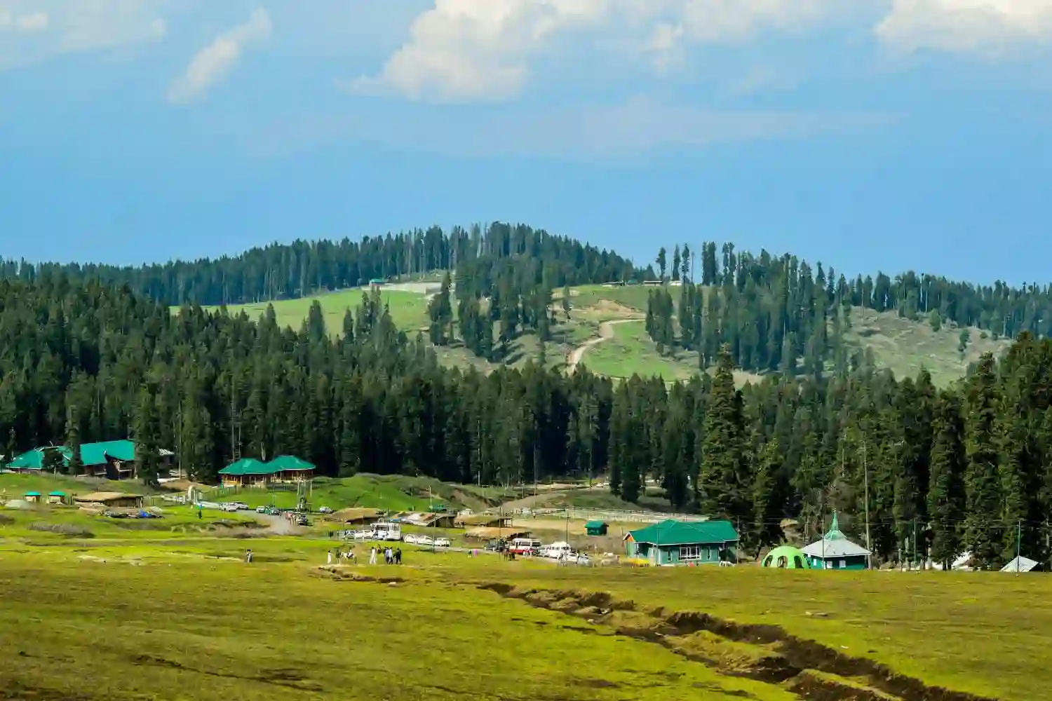 Doodhpathri in Kashmir Tour with TS Tour and Travels