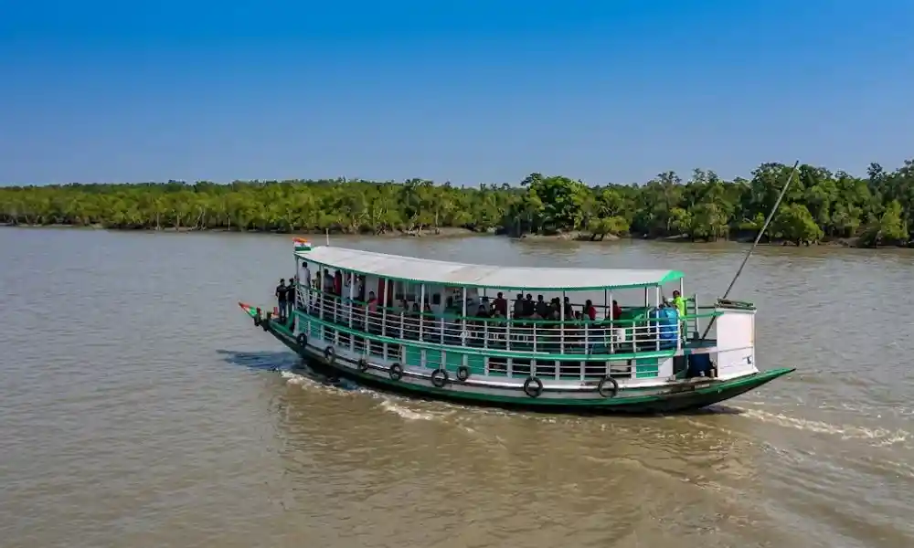 Boat safari through Deul Bharani forest and river route
